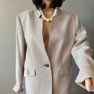 TAHARI BEIGE GIINGHAM SKIRT SUIT